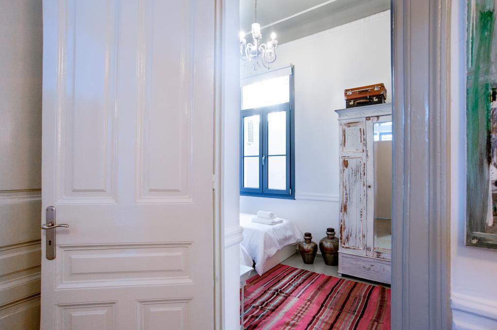 Neoclassical House At Metro Station Attiki أثينا المظهر الخارجي الصورة